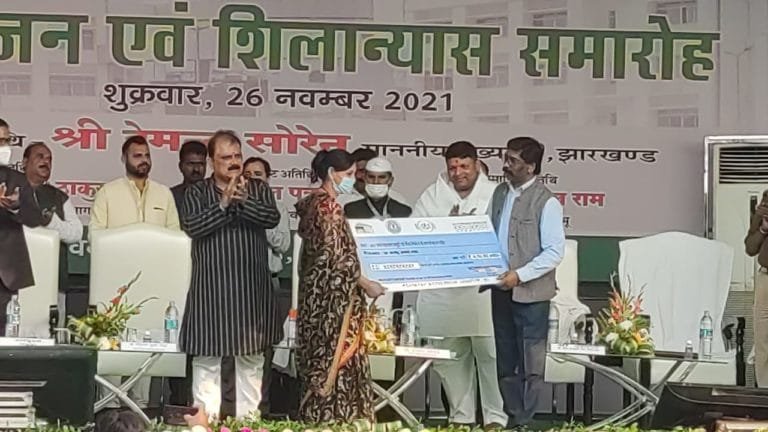 मुख्यमंत्री ने किया गढ़वा समाहरणालय भवन का भूमिपूजन एव शिलान्यास !