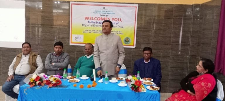 युवाओं को आत्मनिर्भर बनाना हैः उपविकास आयुक्त  -ओवाइएन प्रोजेक्ट के तहत हुआ क्षेत्रीय उद्यम विकास  कार्यशाला का आयोजन