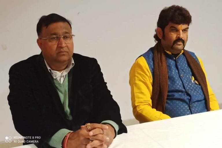 जनप्रतिनिधि से दुर्व्यवहार के जिम्मेदार चेंबर ऑफ कॉमर्स के अध्यक्ष, सचिव ईस्तिफा दें