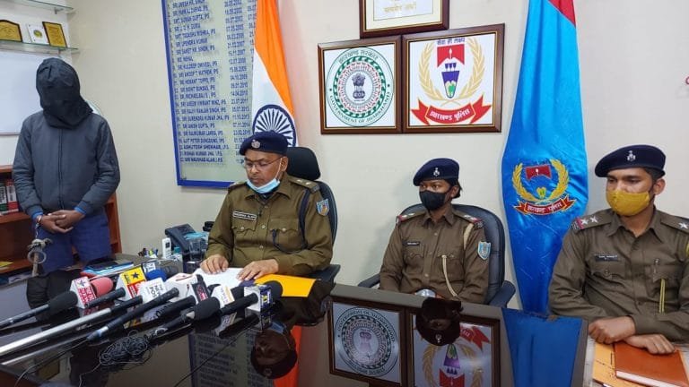ग्रामीण एसपी  (Rural sp) की सुचना पर मोटसाइकिल चोर गिरफ्तार