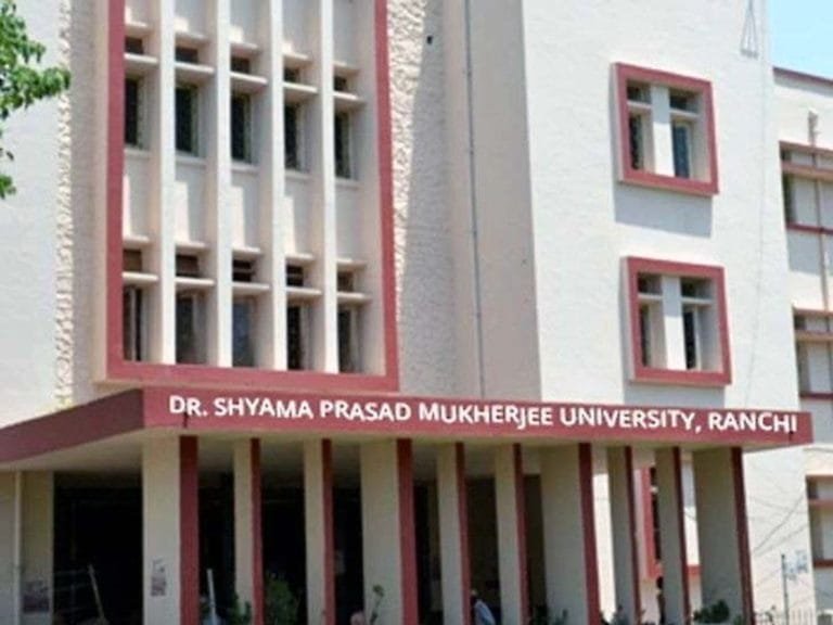 डॉ. श्यामा प्रसाद मुखर्जी यूनिवर्सिटी (Dr Shyama Prasad Mukherjee University ) में ऑनलाइन एग्जाम सिस्टम फेल हो गया है