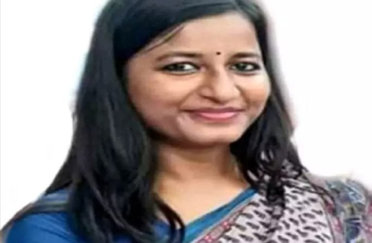 बाबा मंदिर में विधायक अंबा का अपमान, सदन में उठा मामला, स्पीकर बोले- अधिकारियों का मन बढ़ गया है, एक्शन लीजिए