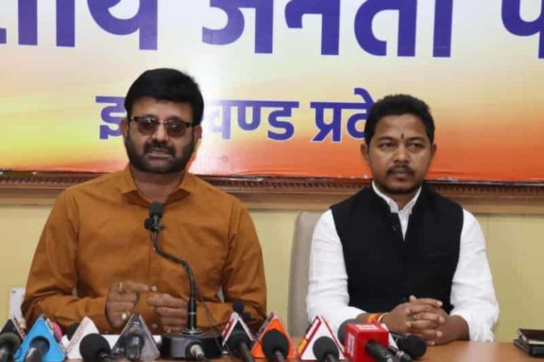बन्नाबाँट’ करने वाले मंत्री बन्ना गुप्ता को मुख्यमंत्री (CM) बर्खास्त करने की अनुशंसा करें: प्रतुल शाहदेव