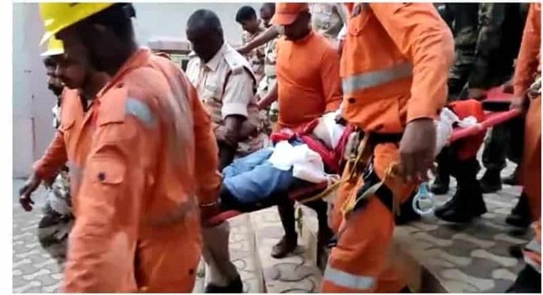 रोपवे हादसे ( ropeway accident) में अब चार से पांच पर्यटको की फंसे होने की खबर , अब तक 45 रेस्कयू
