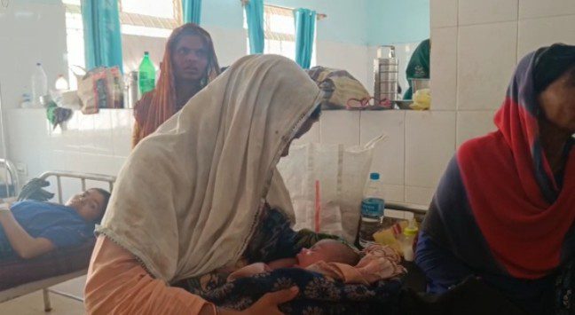 Gadhwa :महिला ने बस में बच्चे को जन्म दिया