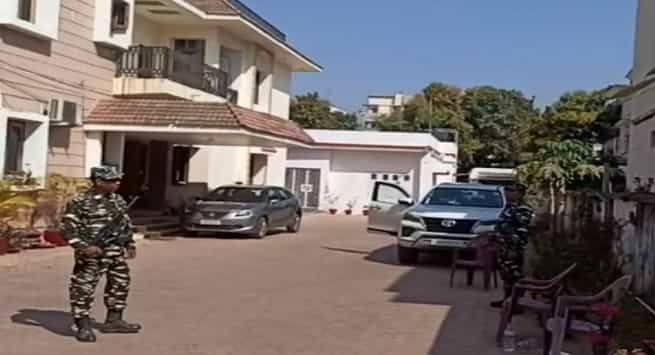 ED:-वीरेंद्र राम के ठिकानों पर दूसरे दिन भी छापेमारी जारी, मंत्री ने बॉडीगार्ड देने की लगाई थी सिफारिश