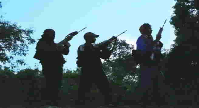 Hazaribagh News:-50 राउंड हुई फायरिंग, पांच उग्रवादी भागे, एक गिरफ्तार, बड़ी घटना को अंजाम देने की बना रहे थे योजना