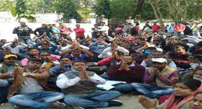 Ranchi News:-72 घंटो का आंदोलन करेंगे छात्र , मुख्यमंत्री आवास घेराव के साथ शुरू होगा आंदोलन 9 students