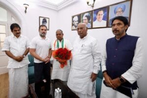 झारखण्ड कांग्रेस के प्रदेश अध्यक्ष केशव महतो ने दिल्ली मे कांग्रेस के अलाक़ामनो से की शिष्टाचार मुलाकात 6 IMG 20240819 WA0126