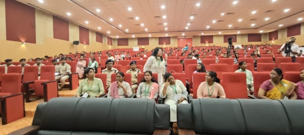 प्रथम दो दिवसीय महिला पुलिस सम्मेलन का दूसरा दिन आज! 4 IMG 20240824 WA0016 scaled