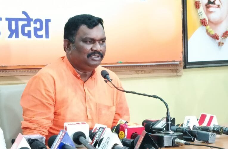 संथाल परगना में पूरी तरीका से हो रही डेमोग्राफी चेंज:बीजेपी