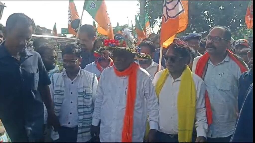 पूर्व मुख्यमंत्री चंपई सोरेन का खरसावां दौरा आज, हजारों समर्थकों का उम्रडा सैलाब! 4 Screenshot 2024 09 04 18 00 02 561 com.whatsapp scaled