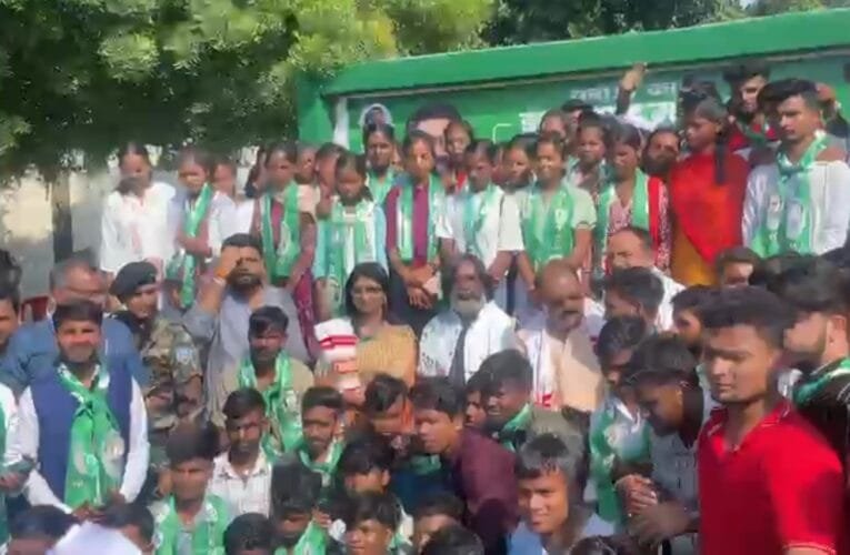 विधानसभा चुनाव से पहले झारखंड मुक्ति मोर्चा का बढ़ चूका कुनबा