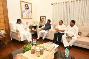 झारखंड कांग्रेस के शीर्ष नेताओं ने मुख्यमंत्री हेमंत सोरेन से की मुलाकात। 2 IMG 20241001 WA0025