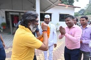 राज्य एम.पी.डब्ल्यू. कर्मचारी संघ, झारखण्ड राज्य अराजपत्रित कर्मचारी महासंघ एवं संविदा/अनुबंध/एकमुश्त झारखंड कर्मचारी संघ के प्रतिनिधिमंडल ने झारखंड मुख्यमंत्री हेमंत सोरेन से की मुलाकात 4 IMG 20241006 WA0062