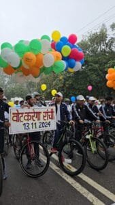 मोरहाबादी मैदान से मतदाता जागरूकता हेतु पूरे रांची शहर में निकाली गई साइकिल रैली। 8 IMG 20241027 WA0094