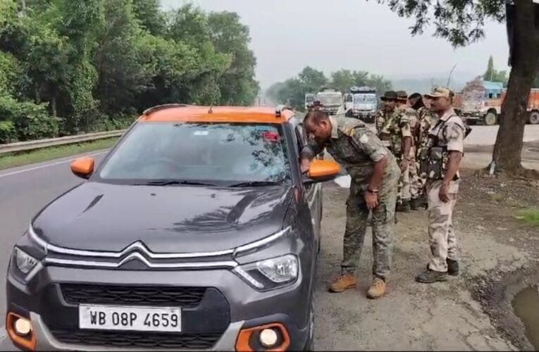 विधानसभा चुनाव को लेकर धनबाद जिले में चलाया गया चेकिंग अभियान।