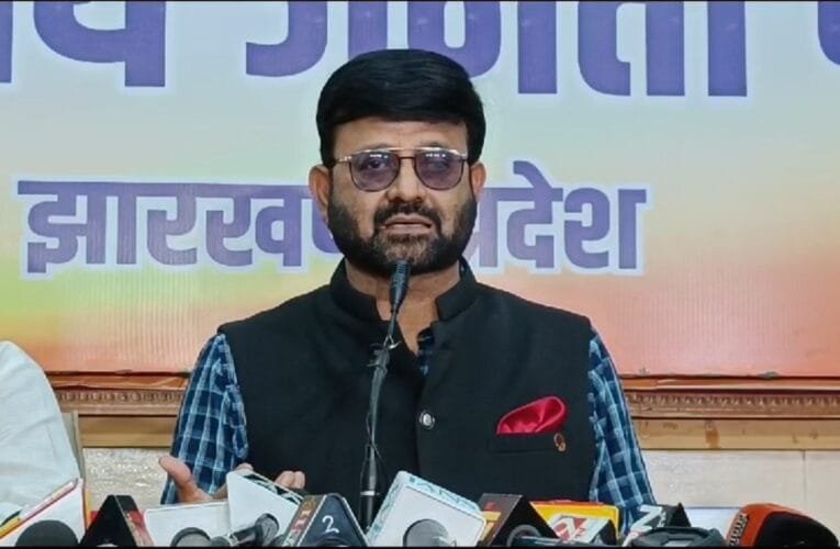 झारखंड सरकार की स्वास्थ्य चिकित्सा एवं शिक्षा व्यवस्था पर भाजपा ने लगाए गंभीर आरोप।