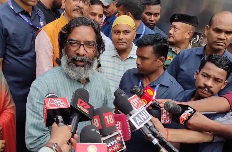 झारखंड मुख्यमंत्री हेमंत सोरेन ने राज्यवासियों को दीपावली की दी शुभकामनाएं।