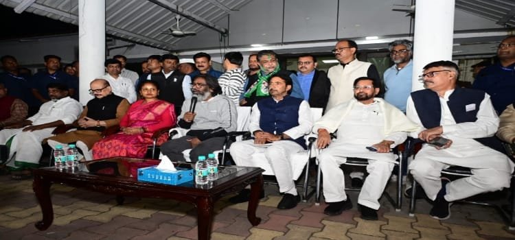 शाम 4:00 राजपाल को इस्तीफा देंगे मुख्यमंत्री हेमंत सोरेन और नई सरकार बनाने का दावा पेश करेंगे 5 20241124 133703