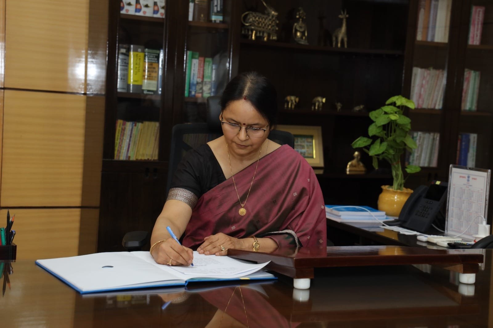 झारखंड की नई मुख्य सचिव बनी अलका तिवारी। 5 IMG 20241102 WA0061