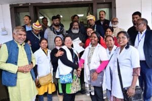 राज्य के विभिन्न जिलों से आए लोगों ने मुलाकात कर मुख्यमंत्री को दी बधाई एवं शुभकामनाएं। 7 IMG 20241130 WA0080