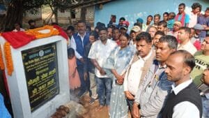 सड़क और पुलों के निर्माण से विकास को मिलेगी गति: जोबा माझी 6 IMG 20241227 WA0011