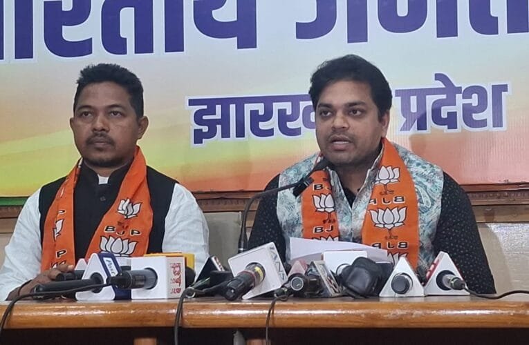 आपदा प्रबंधन विभाग आपदा प्रबंधन विभाग से खर्च हुए 1300 करोड़ का हिसाब ढूंढ रही सरकार, बीजेपी ने लगाया आरोप।