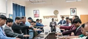 National Voting Day-2025 was organised, Deputy Commissioner Ranchi, Manjunath Bhajantri took the voter's pledge with all the senior officials and employees of the district on the occasion of National Voting Day-2025.