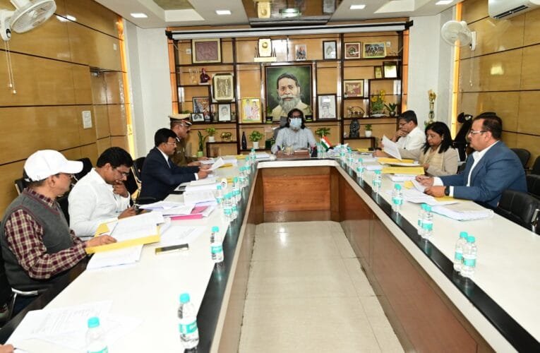 झारखण्ड मुख्यमंत्री हेमन्त सोरेन की अध्यक्षता में झारखंड राज्य सजा पुनरीक्षण पर्षद की 33वीं बैठक हुई संपन्न।