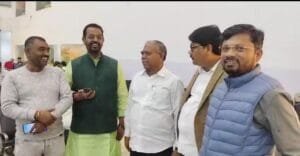 कांग्रेस प्रदेश अध्यक्ष बिरसा मुंडा एयरपोर्ट से दिल्ली के लिए हुए रवाना। 12 Congress State President Birsa Munda left for Delhi from Airport.