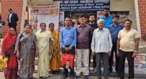 नाली के जमीन को अतिक्रमण किये जाने से लोग परेशान, 5 People upset due to encroachment of drain land,