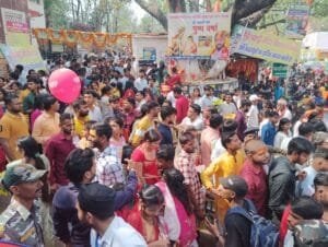 महाशिवरात्रि के अवसर पर राजधानी रांची स्थित पहाड़ी मंदिर में उमड़ा भक्तों का जन सैलाब। 2 IMG 20250226 131459