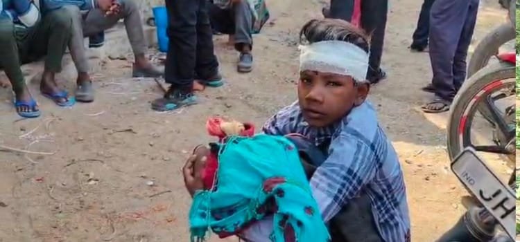 लोहरदगा में ट्रैक्टर पलटने से दो बच्चो की मौत , कई घायल 6 20250301 193618