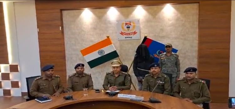 रामगढ़ ट्रक चोरो को पुलिस ने किया गिरफ्तार 4 20250301 194802