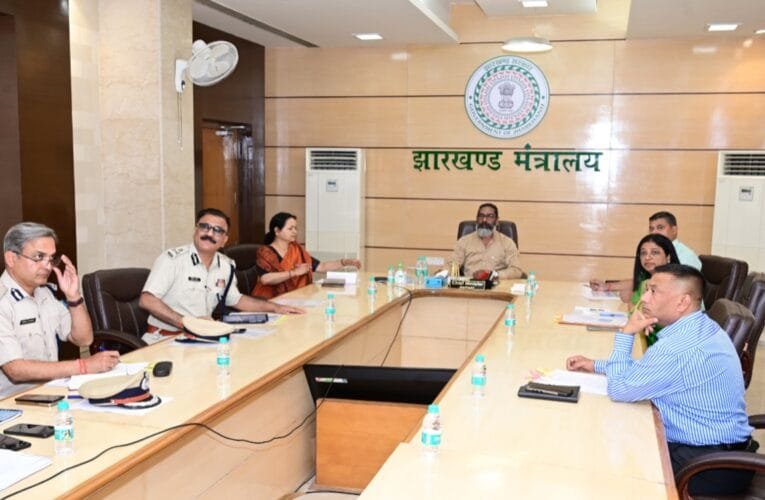 झारखंड मंत्रालय में आज मुख्यमंत्री हेमंत सोरेन की उच्च स्तरीय बैठक।