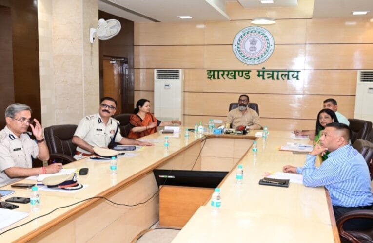 होली पर्व और रमजान को देखते हुए मुख्यमंत्री हेमंत सोरेन की अधिकारियों के साथ बड़ी बैठक दिए महत्वपूर्ण निर्देश