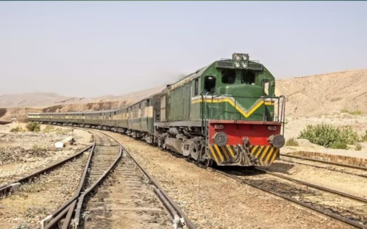 झारखंड में भी हाईजैक हुई थी ट्रेन, जाने उस दिन की कहानी 1 20250313 171232