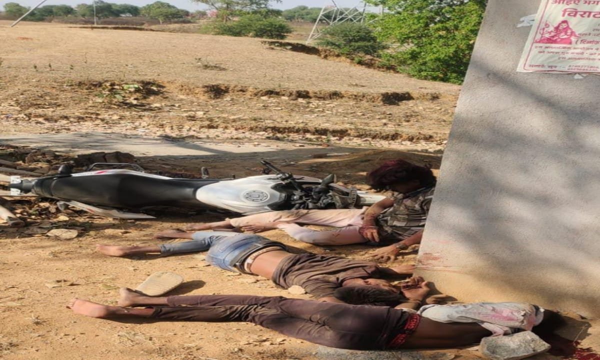 पलामू में भीषण सड़क हादसा, अनियंत्रित अपाची दीवार से टकराई, दो की मौत 3 20250315 173929