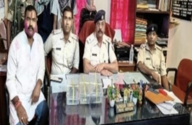 रांची में पुलिसिया चेकिंग में हथियार से साथ तीन युवक गिरफ्तार