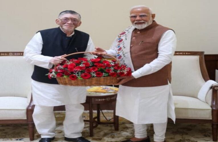 प्रधानमंत्री नरेंद्र मोदी से राज्यपाल संतोष कुमार गंगवार ने की मुलाकात