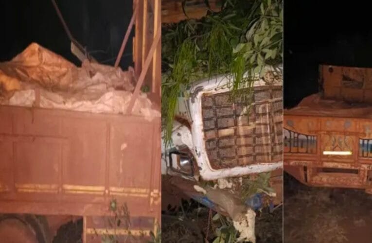 लोहरदगा : बॉक्साइट लदा तेज रफ्तार से आई ट्रक ने बाइक सवार को मारी टक्कर 3 युवकों की मौत