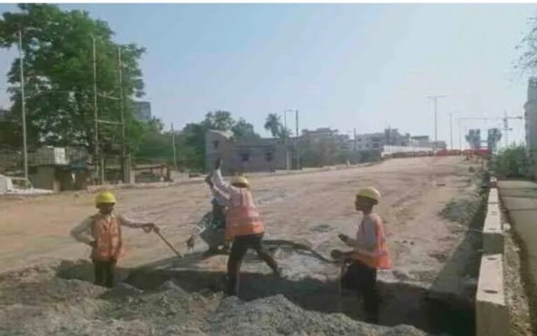 फ्लाईओवर रैंप विवाद सुलझा , 6 मीटर घटाया गया , अबुआ सरकार ने आदिवासियों की सुनी