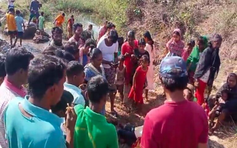 दुमका के नक्सल प्रभावित क्षेत्र में 16 वर्षीय शादीशुदा लड़की की हत्या, आंख निकाली गई
