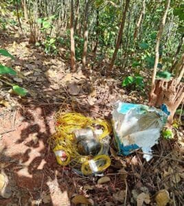 चाईबासा में नक्सलियों का डम्प तबाह, भारी मात्रा में हथियार बरामद 7 IMG 20250304 WA0018