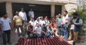 विधायक सरयू राय के प्रतिनिधियों ने मानगो नगर निगम कार्यालय में जड़ दिया ताला। 8 IMG 20250306 WA0060