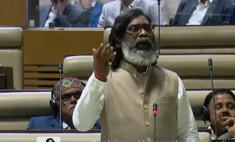 सीएम की एयर एम्बुलेंस सेवा असहाय मरीजों के लिए वरदान