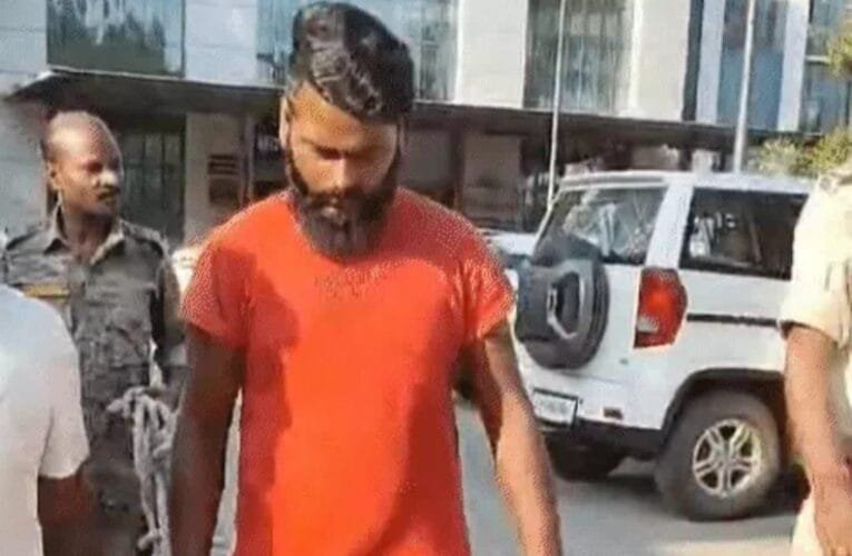 रांची में अपराधियों की फिर हुई परेड: पुलिस से हथियार छिनने की कोशिश, भेजा गया जेल।