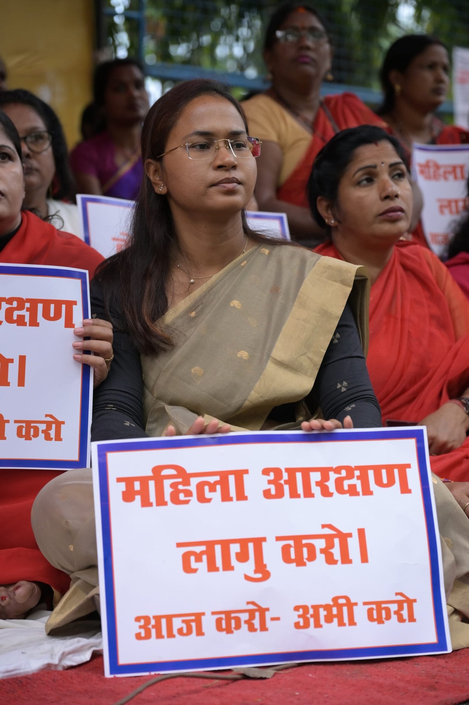 राजभवन पर महिला कांग्रेस के धरना _ प्रदर्शन में शामिल हुई कृषि , पशुपालन एवं सहकारिता मंत्री। 4 IMG 20250321 WA0109 scaled
