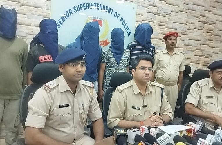 जमशेदपुर बिरसानगर पुलिस ने किया चोरी की घटना का  खुलासा, मामले में सोनार सहित पांच गिरफ्तार।
